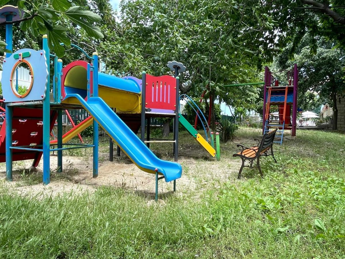 Amadina Garden Ξενοδοχείο Lozenets Εξωτερικό φωτογραφία
